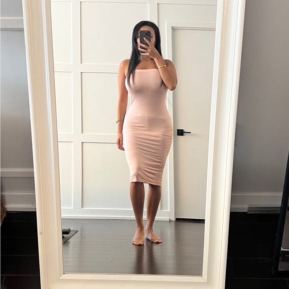 Pink tube top dress. Size medium - Picture 1 of 1